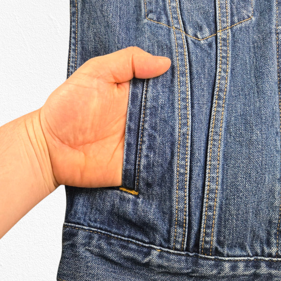 Levi’s Trucker Jean Jacket Patchwork Americana Graphic Statement Denim Size XS - Picture 4 of 13